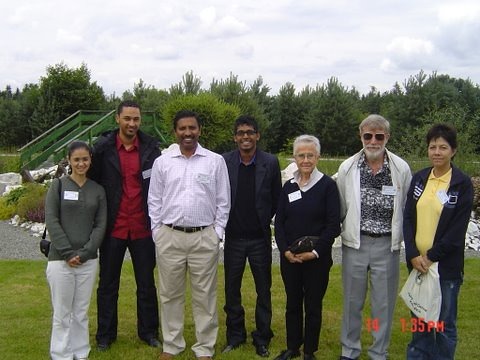 Kostrzyca, od lewej:Meagan Goveia, Wynston Woodenberg, Boby Varghese, Sershen, Patricia Berjak, Norman Pammenter i Jill Farrant Kostrzyca, od lewej:Meagan Goveia, Wynston Woodenberg, Boby Varghese, Sershen, Patricia Berjak, Norman Pammenter i Jill Farrant